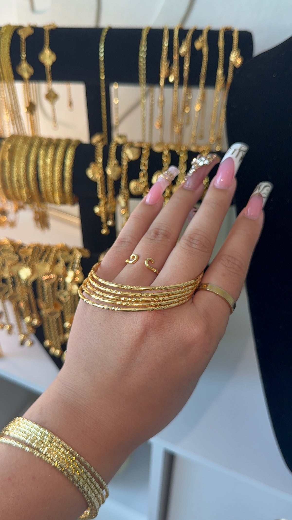 Shimmy Bangles